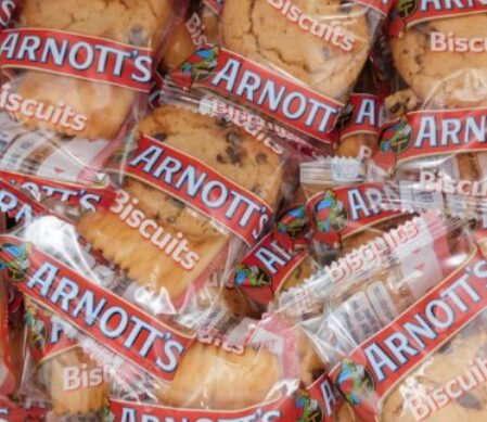 ARNOTTS SCOTCH FINGER & CHOC CHIP - 2 x 140 Pack
