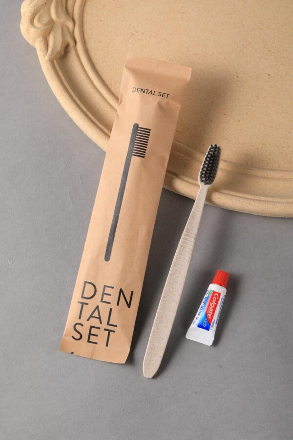 Dental Kit Wheat Straw W Colgate 5g - 1000 Pack
